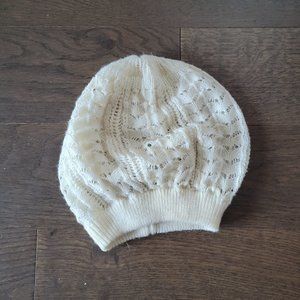 Fall/spring white hat